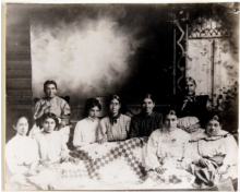 Posing with Patchwork: Quilts in Photographs, 1855-1945