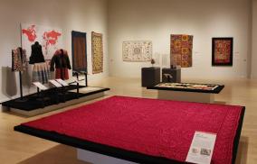 International Quilt Museum Marks 25th Anniversary by celebrating the Ardis and Robert James Collection